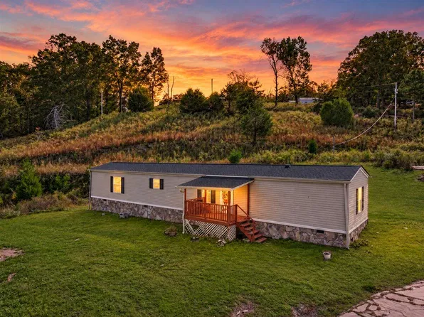 1240 Goose Pond Rd, Whitwell, TN 37397