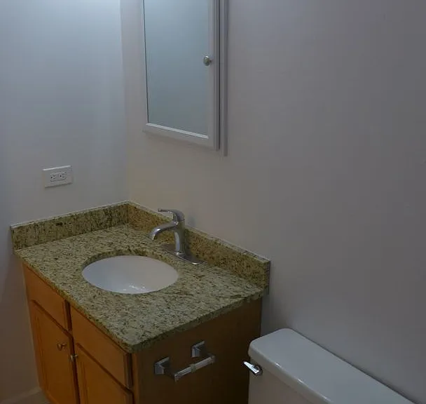 808-12 W Junior Terrace — Photo 15