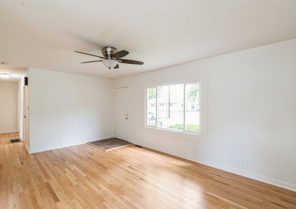 711 4th St SE, Altoona, IA 50009 Zillow