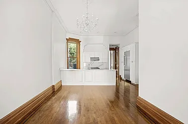 323 Washington Avenue, #1