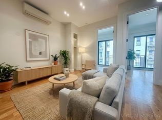219 S 4th St #3B, Brooklyn, NY 11211