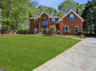 2461 Peregrine Trl, Suwanee, GA 30024