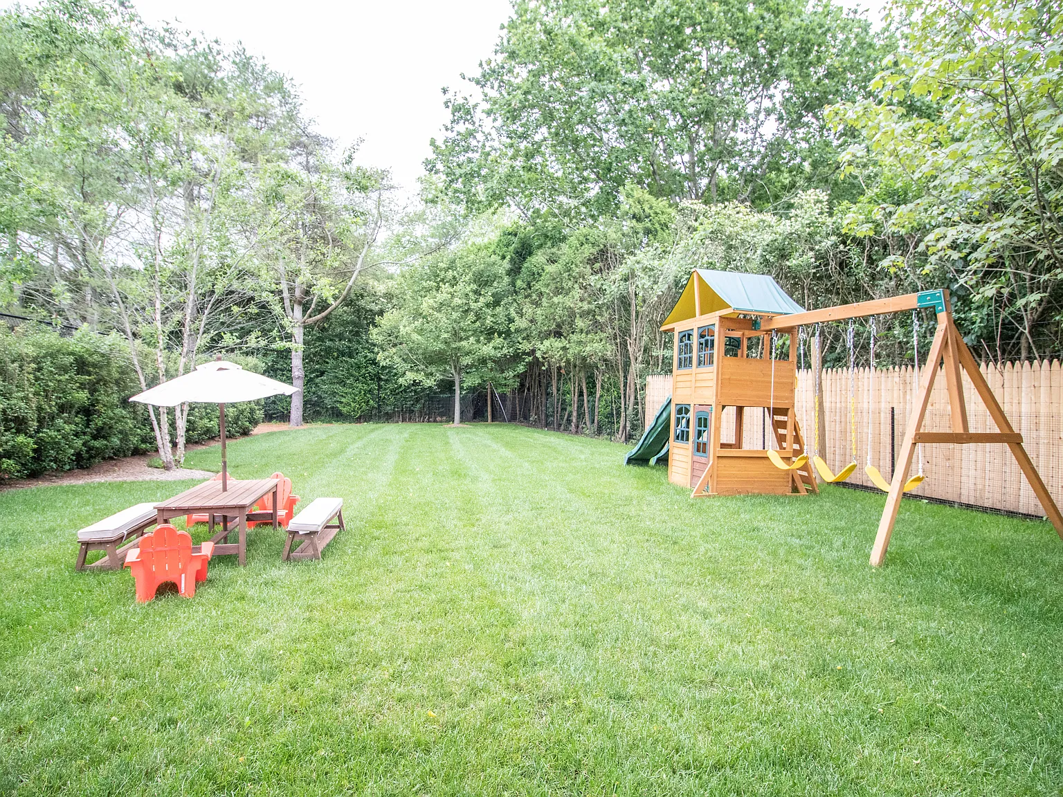 Beautiful Southampton Village Retreat Pool + Tennis — Photo 4