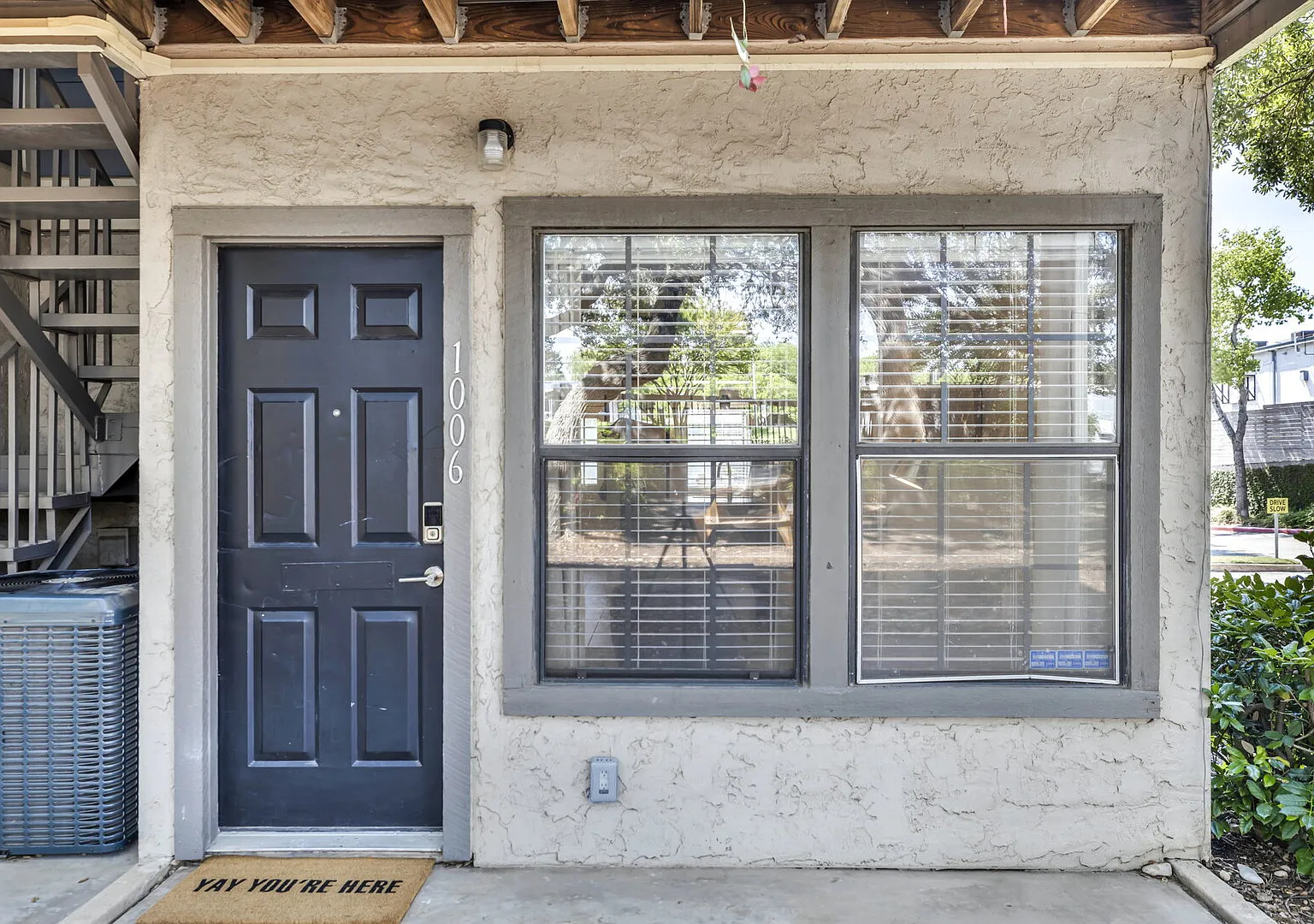 Remodeled South Congress Condo, Gated Community — Photo 4