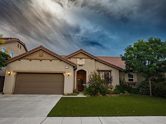 2nd image of 739 Hermosa Ave