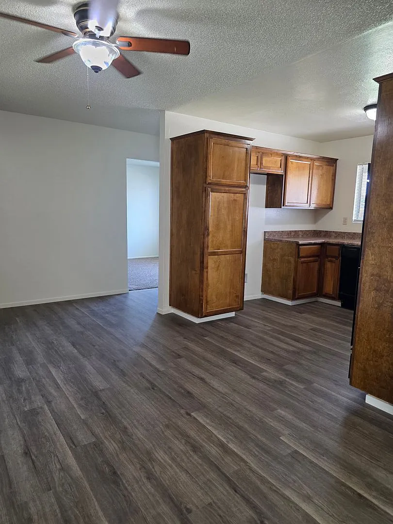7217 Cranbrook Ave. - House — Photo 3