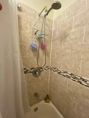 Rented by Urban Real Estate Property Group Inc | media 16