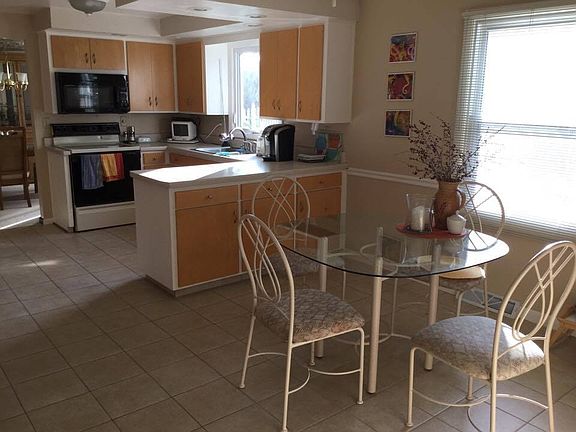 5th image of 3655 Glenbrooke Ln