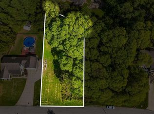 Major Dr, Connersville, IN 47331