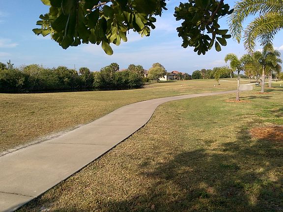 5th image of 2175 Deborah Drive
