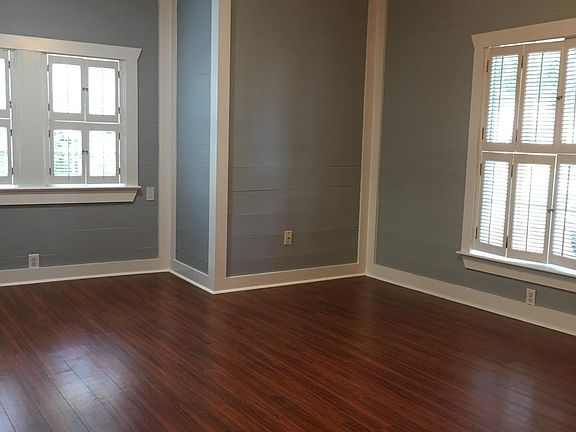 5th image of 3218 North Ave