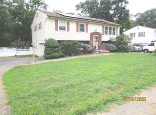 36 Andover Rd, Jackson, NJ 08527