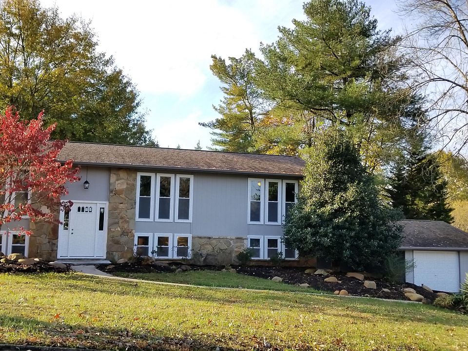 1st image of 729 W Meadecrest Dr
