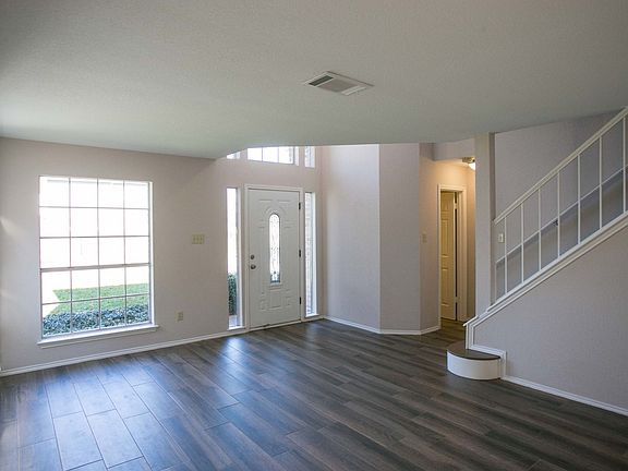 5th image of 7901 Taranto Dr