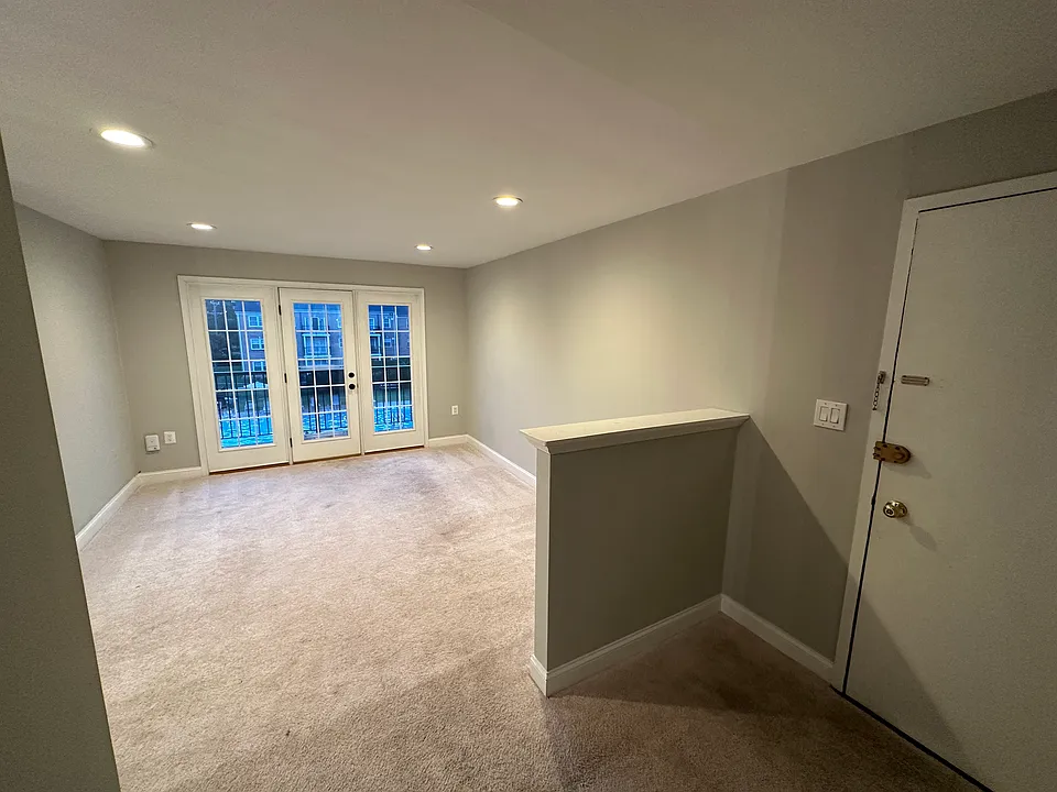 9481 Fairfax Blvd #302