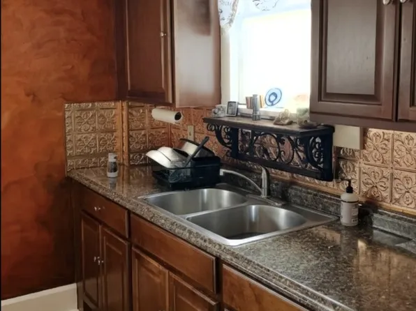 (undisclosed Address), Canton, OH 44706