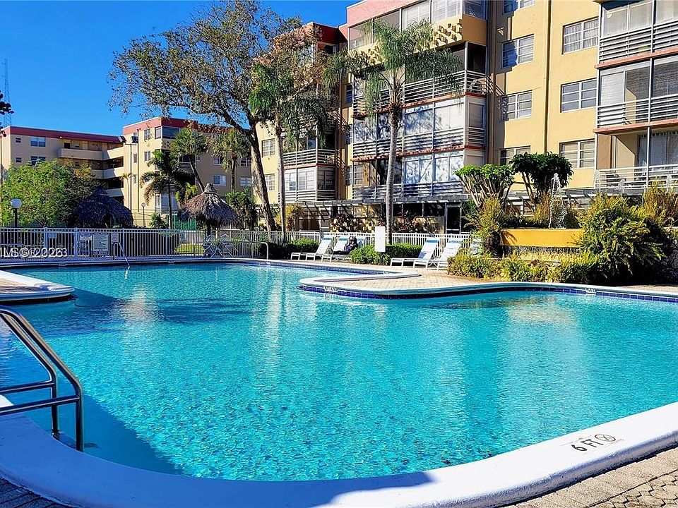 1st image of 406 NW 68th Ave APT 304