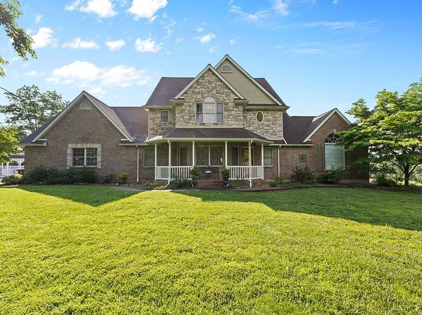 1542 Whitetail Dr