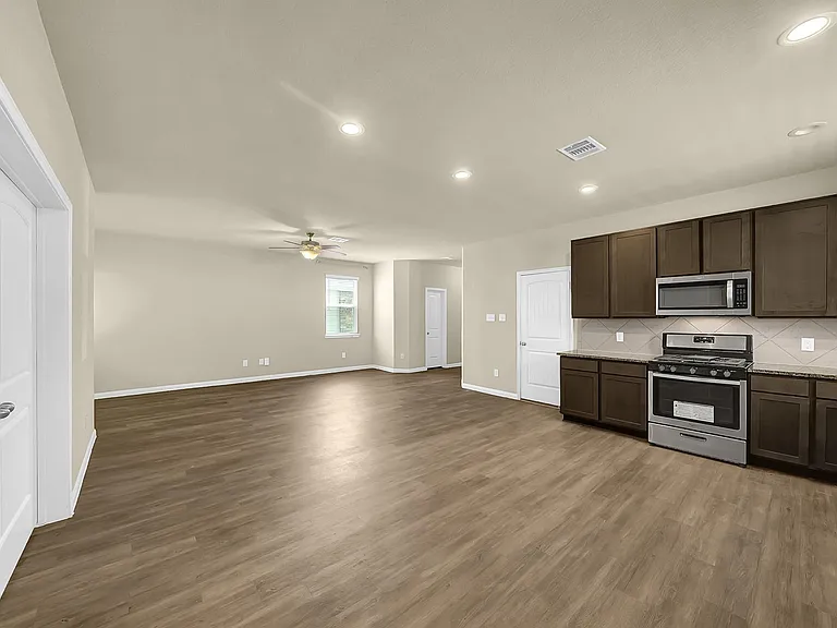 4274 McGregor Bluff Ln — Photo 3