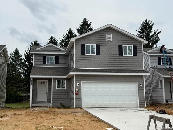 5755 Copper Tree Park, Waterford, MI 48327