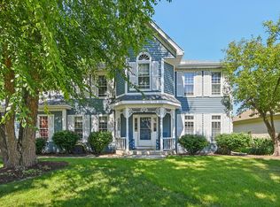 1525 London Ct, Naperville, IL 60563