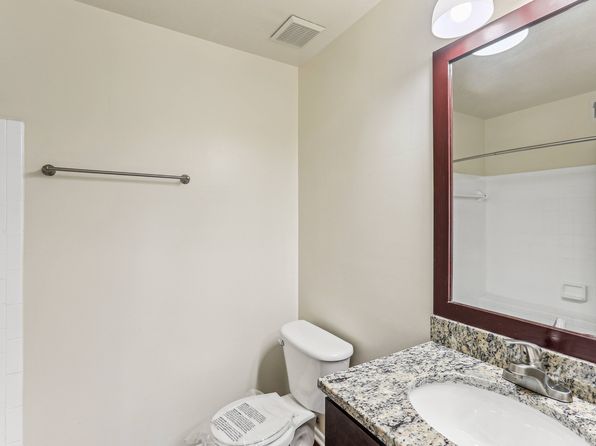 Cherry Knoll | 18832 Bent Willow Cir, Germantown, MD