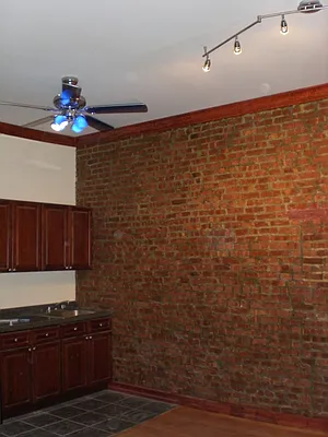 Rented by Lang Realty LLC | media 7