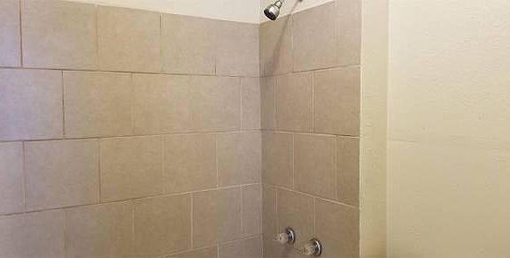 5th image of 2654 E 8th Street 1 #1A