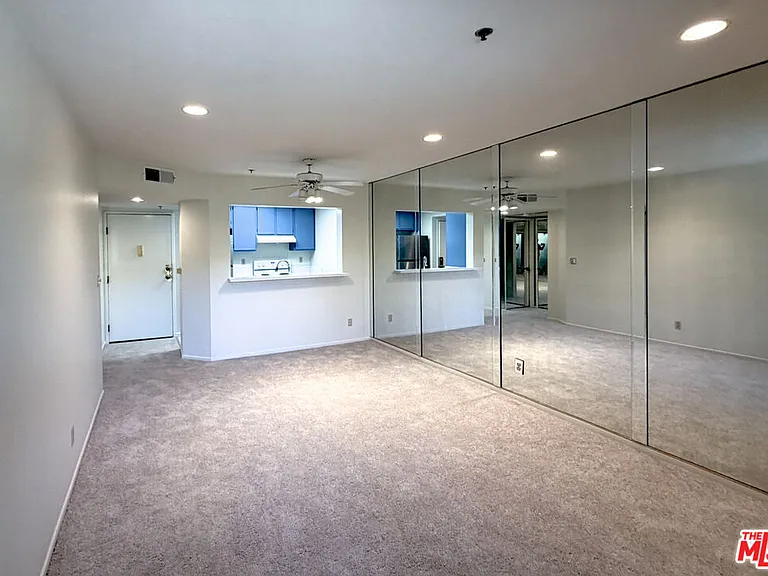 501 Palisades Dr #317 — Photo 7