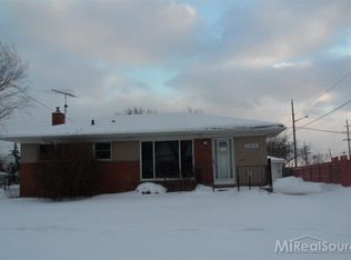 11610 Hovey St, Warren, MI 48089