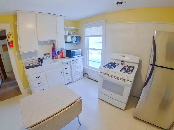917 Laramie St, 917 Laramie St #6, Manhattan, KS 66502