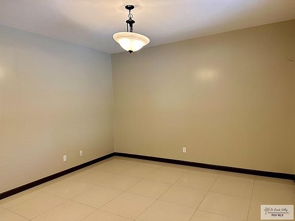 2nd image of 3082 San Miguel Cir