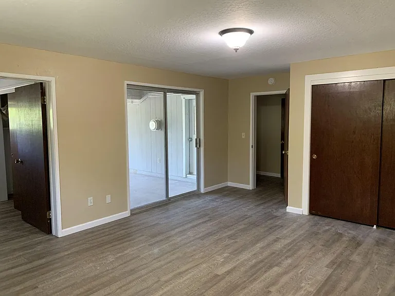 620 Barretta St #B — Photo 5