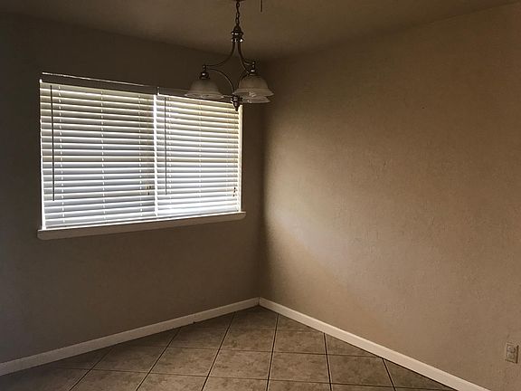 5th image of 837 NW 58th St