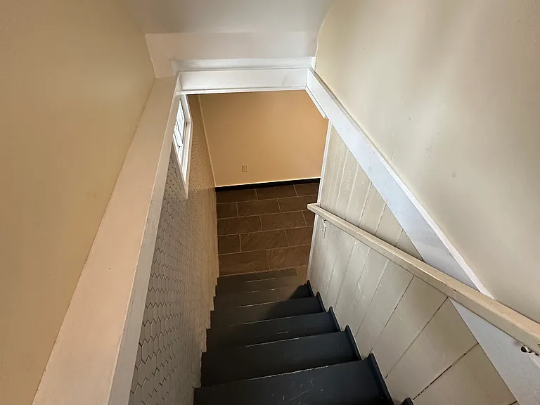 829 Miller Ave #1 — Photo 11