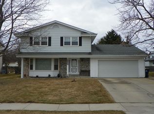 9665 S Shepard Ave, Oak Creek, WI 53154