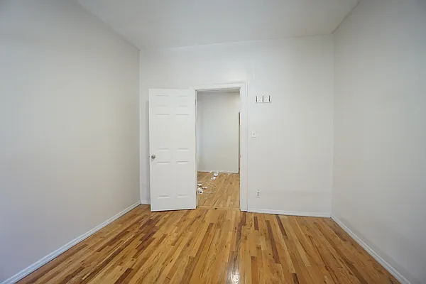 Rented by Rennit Inc. | media 28