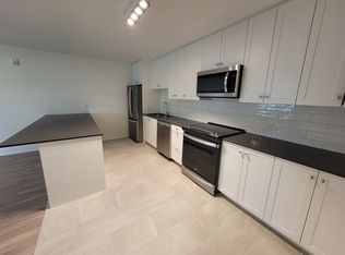 67 Parkwoods Village Dr #709, Toronto, ON M3A 2X4