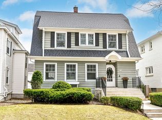 4158 N Farwell Ave, Shorewood, WI 53211