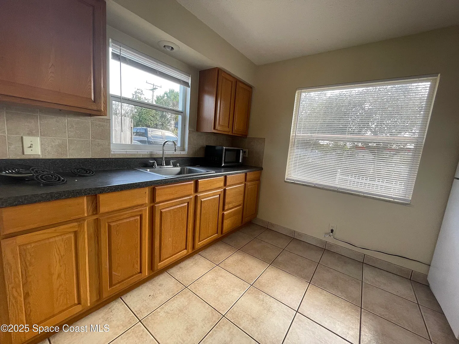1 bed, 1.0 bath, 700 sqft, $995 — Photo 3