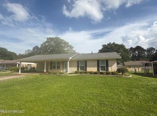 2555 Napoleon Ave, Pearl, MS 39208