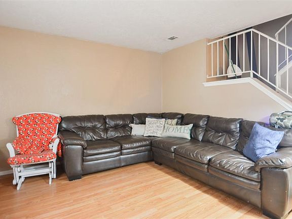 4th image of 7007 Chasewood Dr