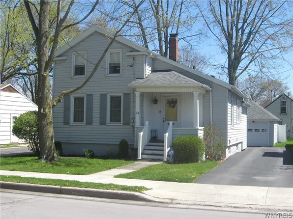 34 Elm St, Batavia, NY 14020