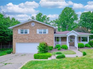 2256 Circle Dr, Milton, WV 25541