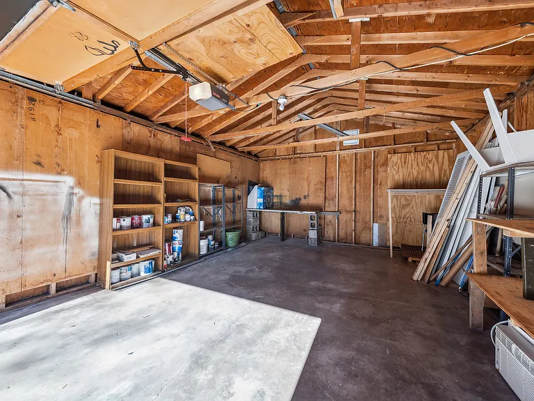 1102 N Star Dr — Photo 44