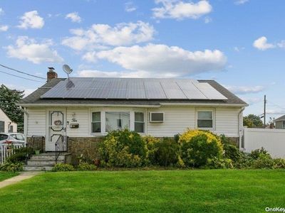 10 Gardner Avenue, Hicksville, NY, 11801