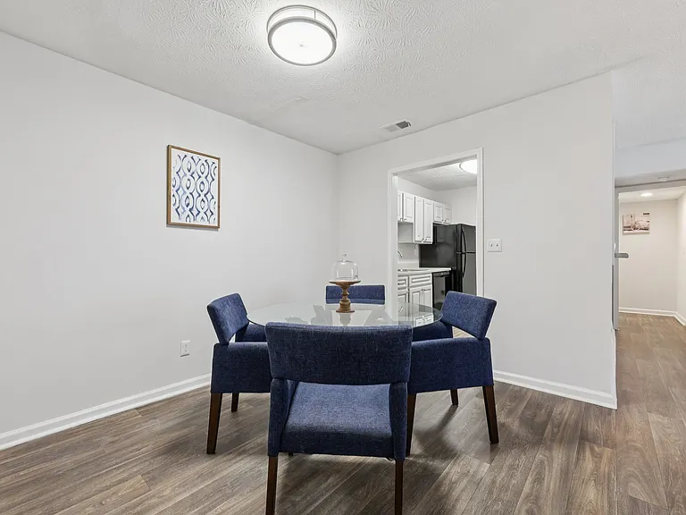 Birch Run Apartments — Photo 12