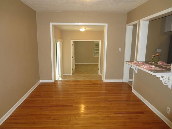 5th image of 433 York St