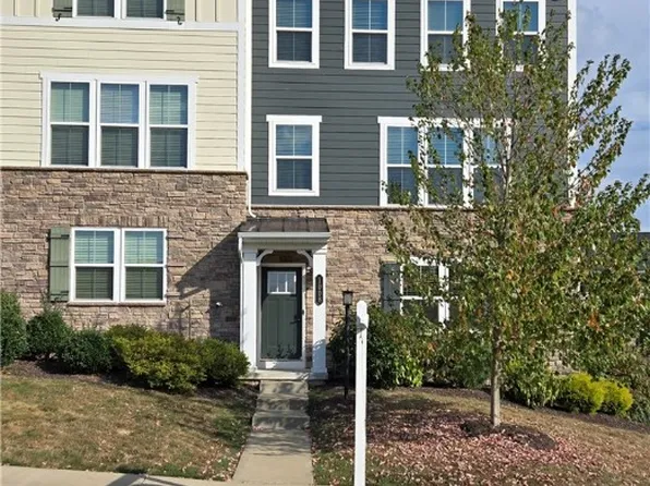 1008 Adair Ave, Valencia, PA 16059