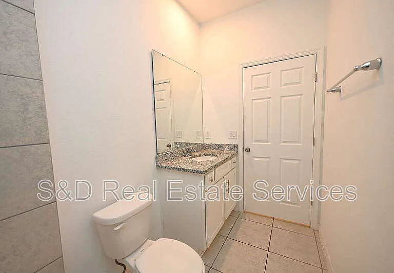 685 Crown Rose Dr — Photo 27